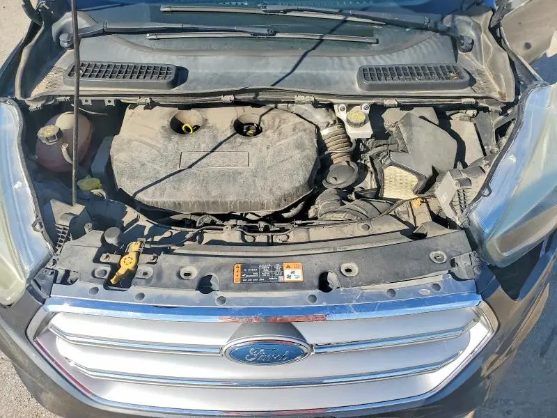 2017 FORD ESCAPE TITANIUM  