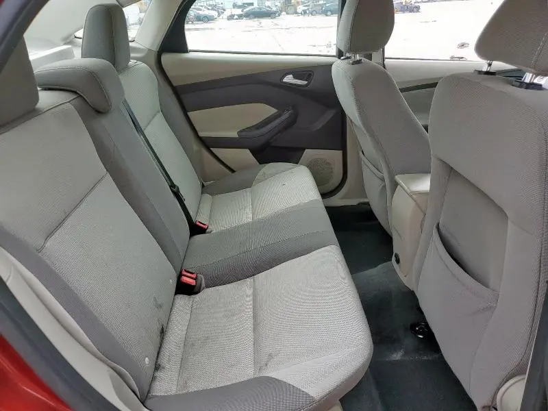 2014 FORD FOCUS SE  