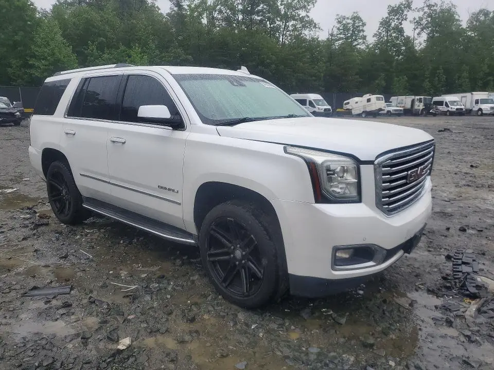 2016 GMC YUKON DENALI  