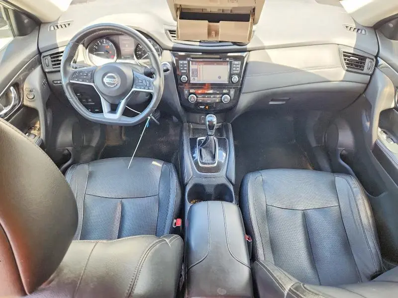 2017 NISSAN ROGUE SL  