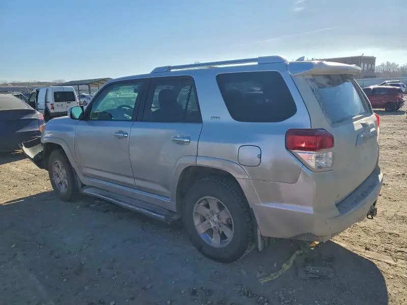 2010 TOYOTA 4RUNNER SR5  