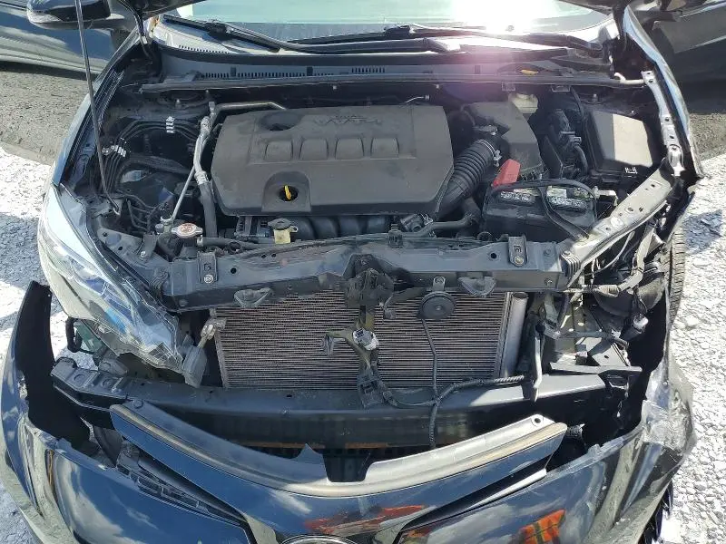 2018 TOYOTA COROLLA SE  