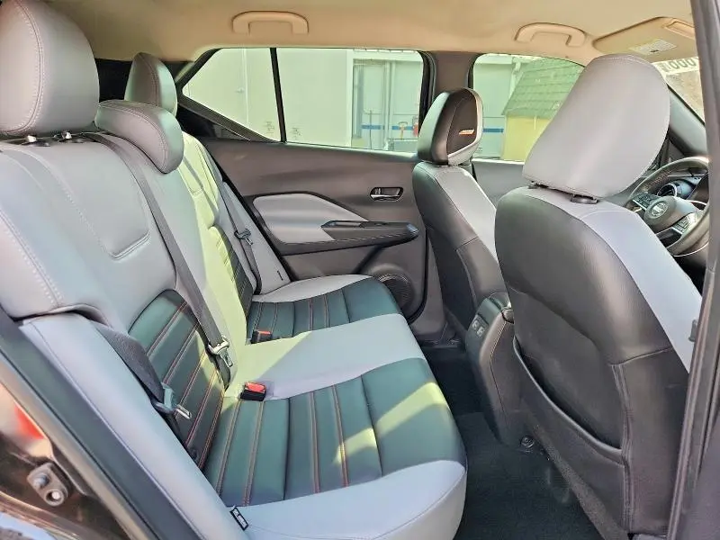 2021 NISSAN KICKS SR  