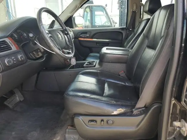 2011 CHEVROLET AVALANCHE LT  