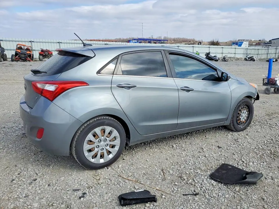 2017 HYUNDAI ELANTRA GT BASE  