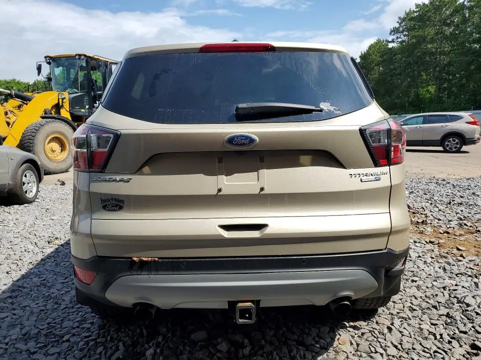 2017 FORD ESCAPE TITANIUM  