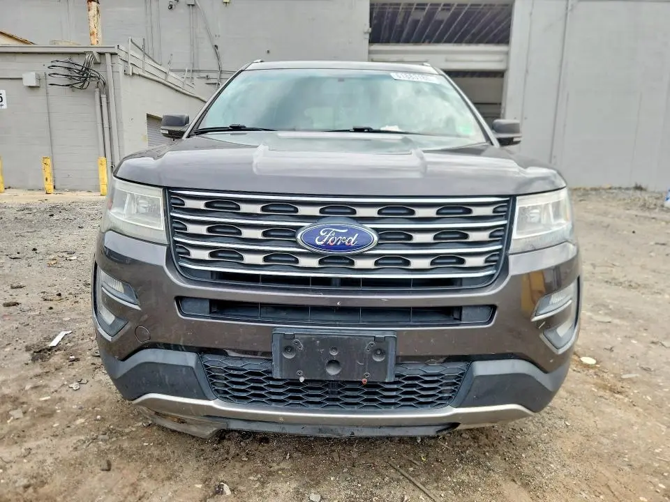 2017 FORD EXPLORER XLT  
