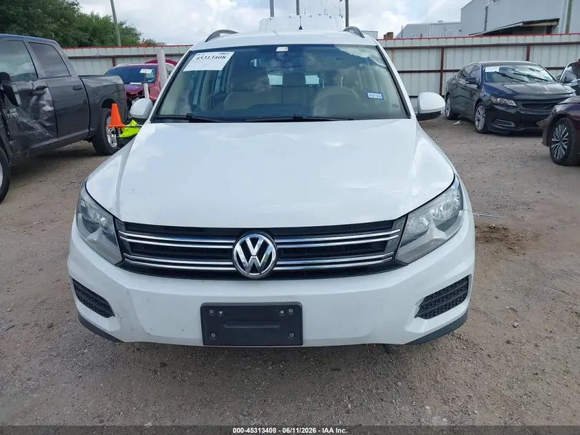 2017 VOLKSWAGEN TIGUAN  