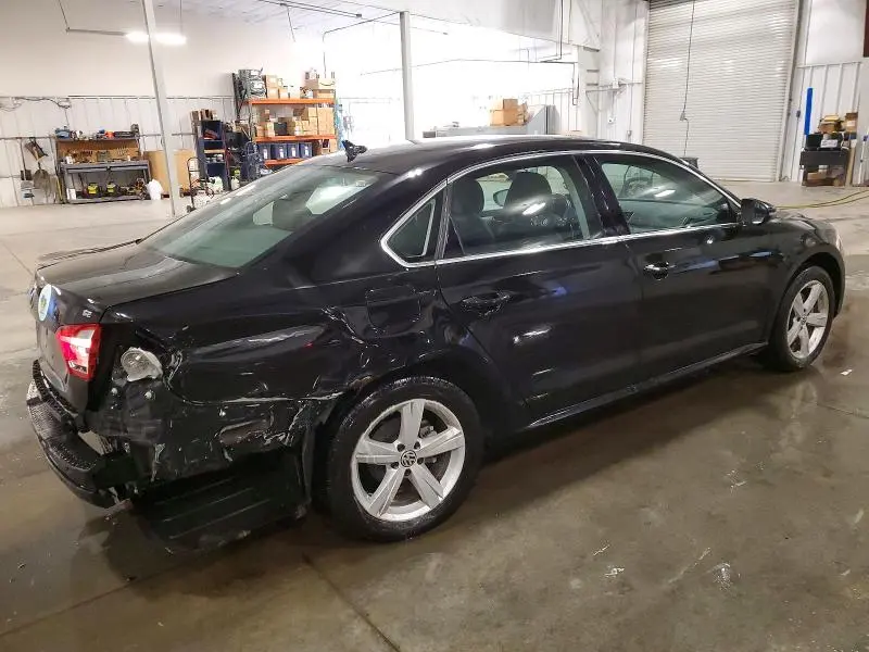 2012 VOLKSWAGEN PASSAT SE  