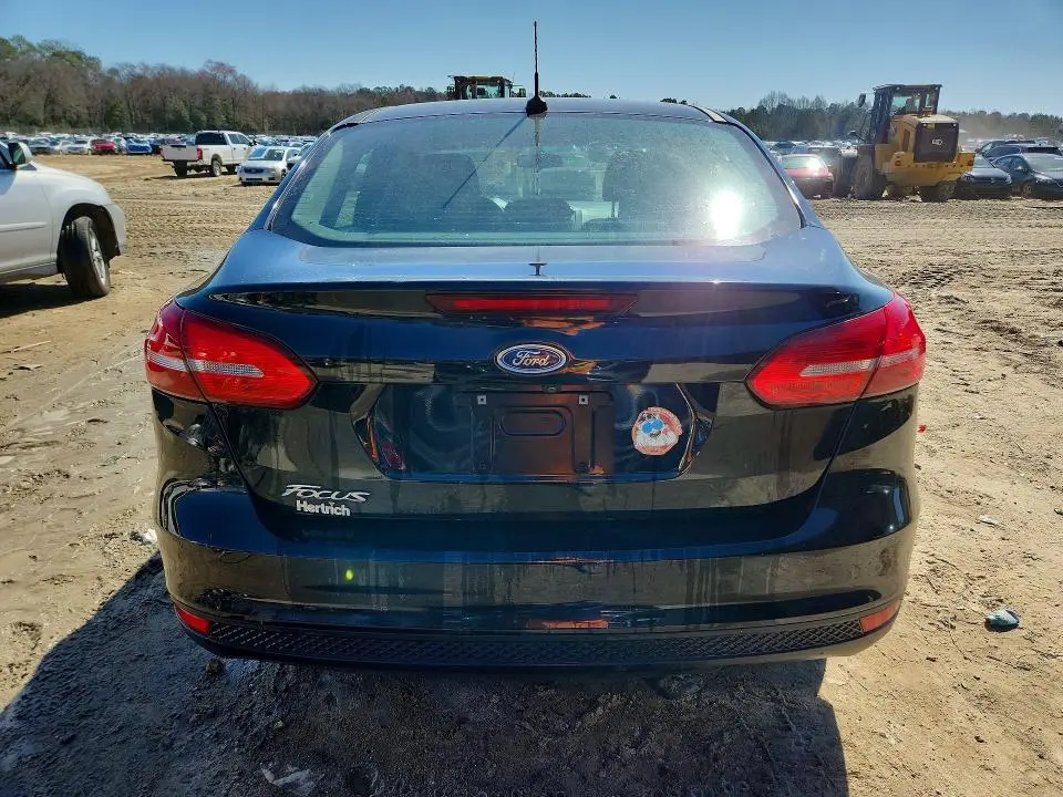 2018 FORD FOCUS S  