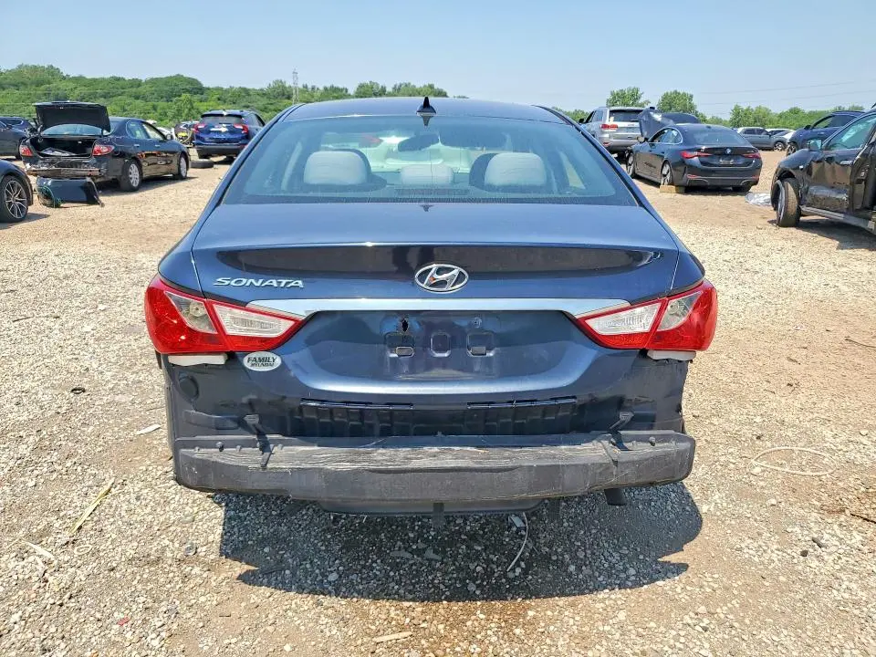 2013 HYUNDAI SONATA GLS  