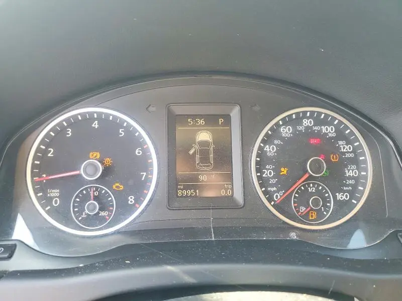 2015 VOLKSWAGEN TIGUAN S  