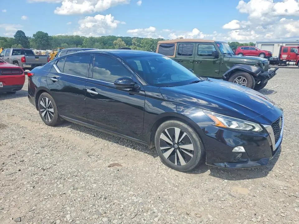 2021 NISSAN ALTIMA   