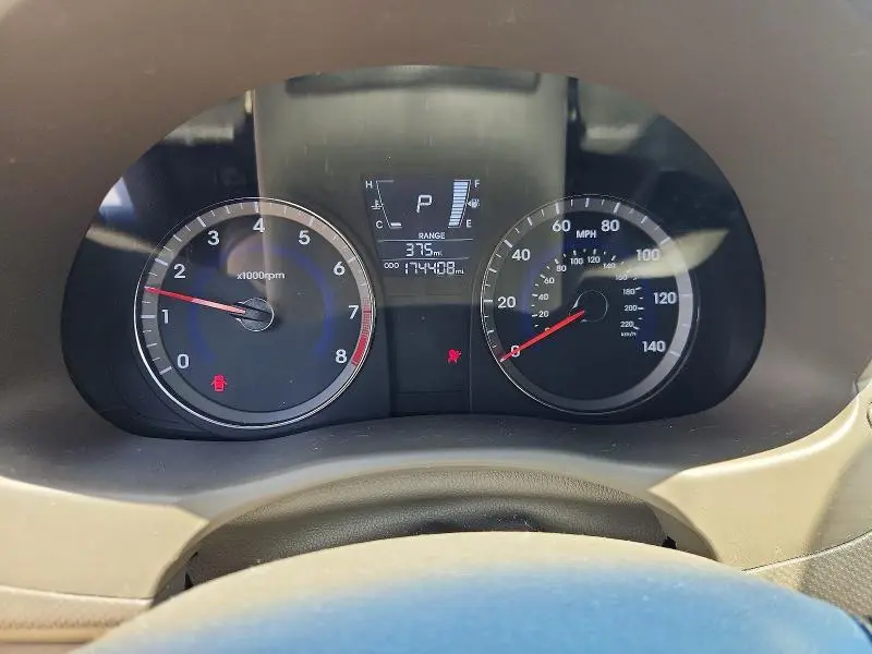 2012 HYUNDAI ACCENT GLS  