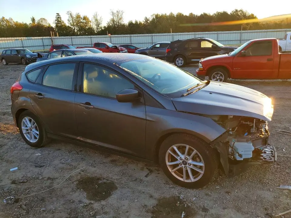 2018 FORD FOCUS SE  