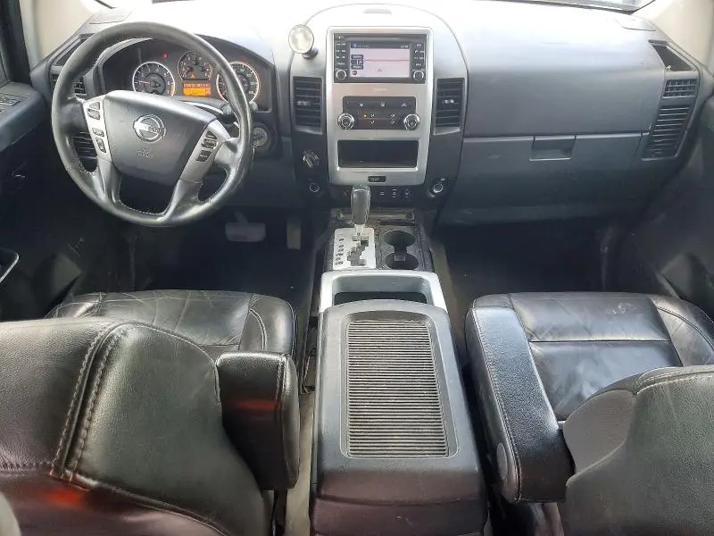 2013 NISSAN TITAN SV  
