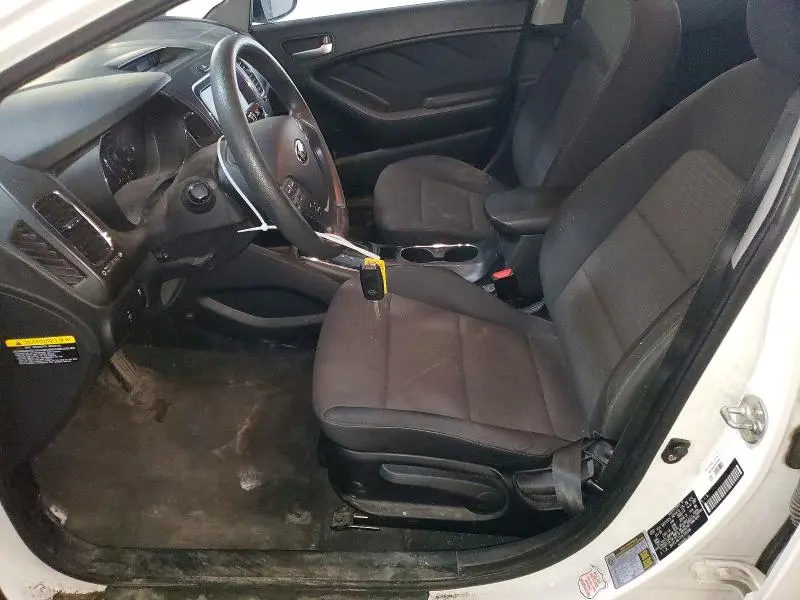 2018 KIA FORTE LX  