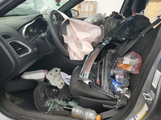 2013 DODGE AVENGER SE  