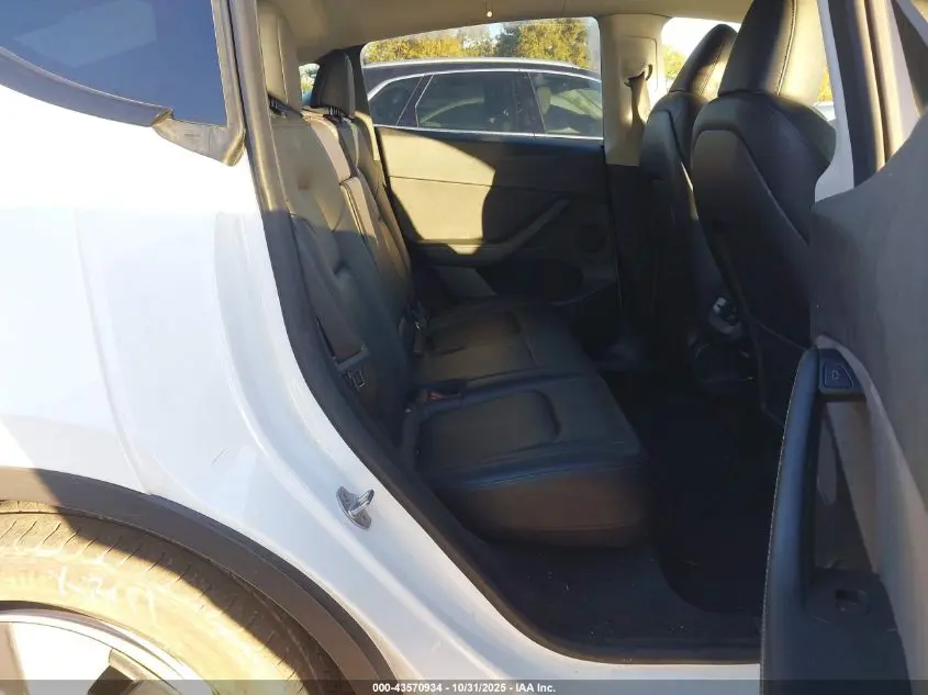 2023 TESLA MODEL Y AWD/LONG RANGE DUAL MOTOR ALL-WHEEL DRIVE