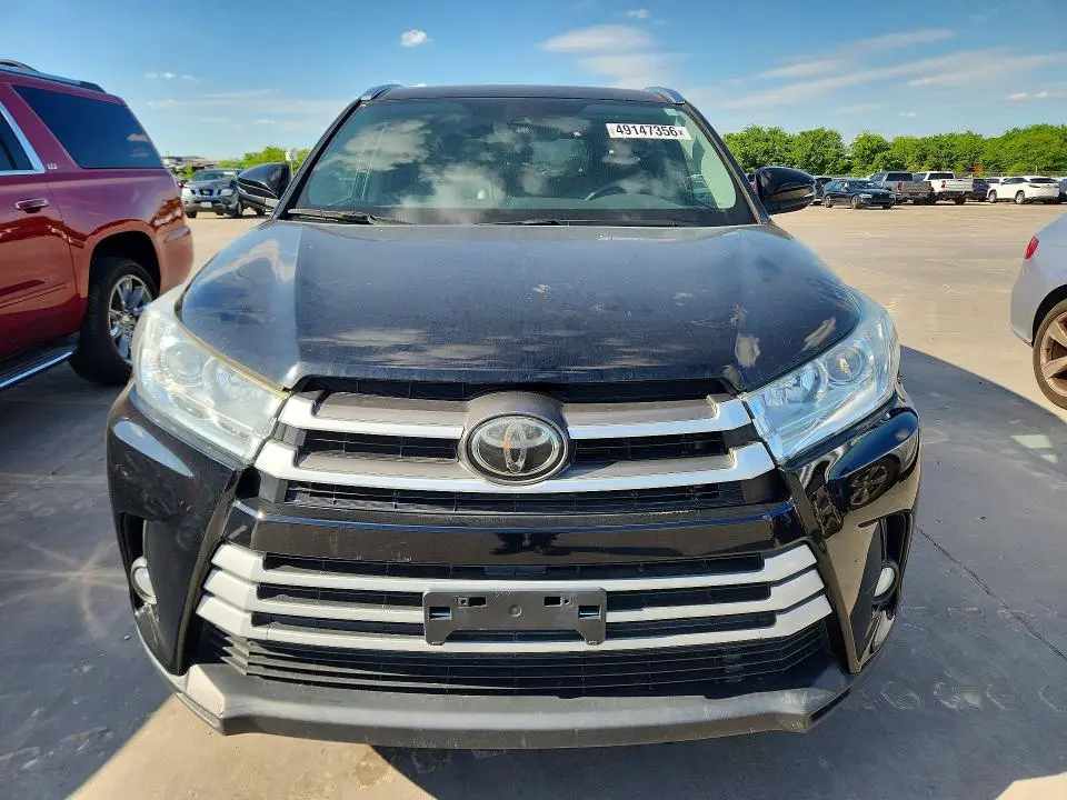 2019 TOYOTA HIGHLANDER XLE  