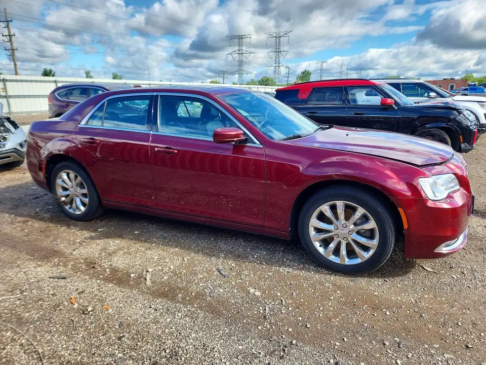 2016 CHRYSLER 300 LIMITED  
