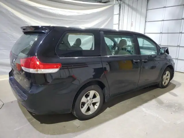 2011 TOYOTA SIENNA BASE  