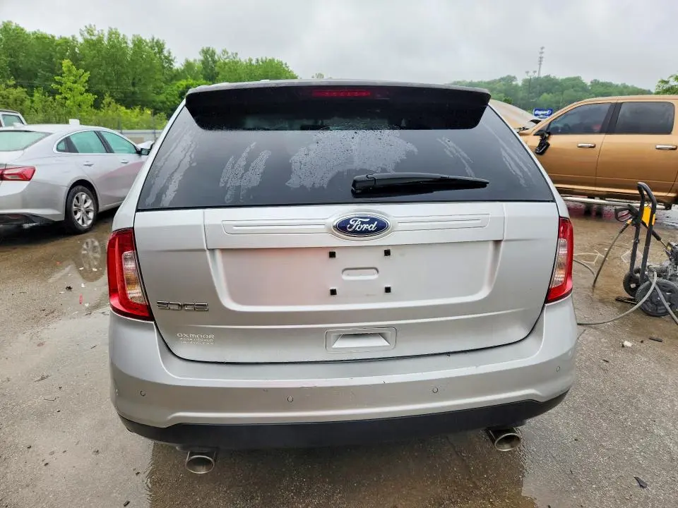 2011 FORD EDGE SE  