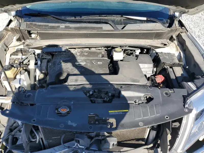 2016 NISSAN PATHFINDER SV  