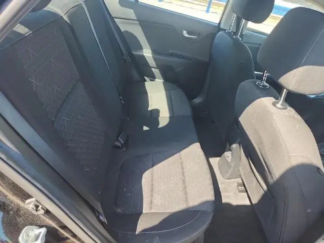 2022 KIA RIO S  