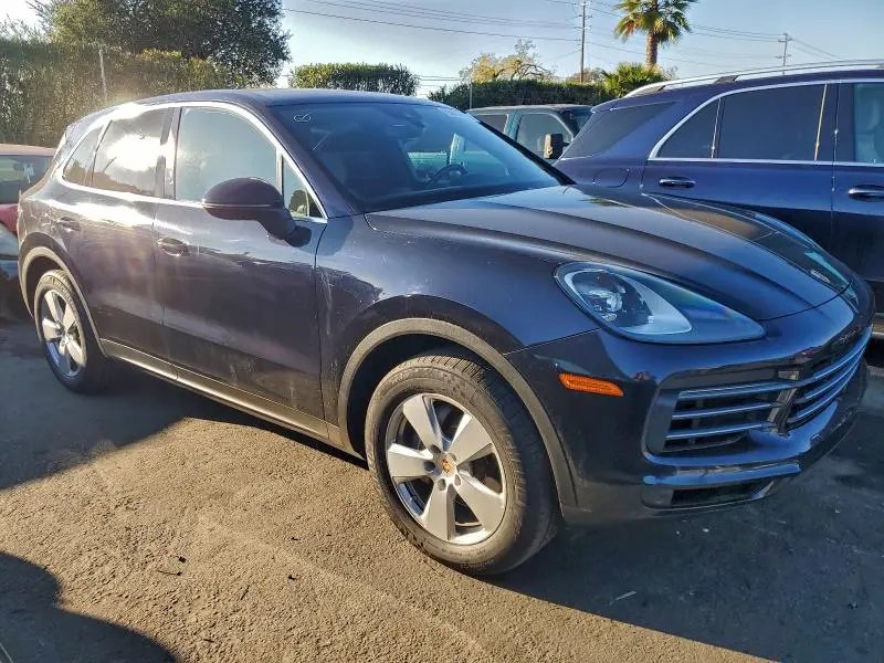 2019 PORSCHE CAYENNE   