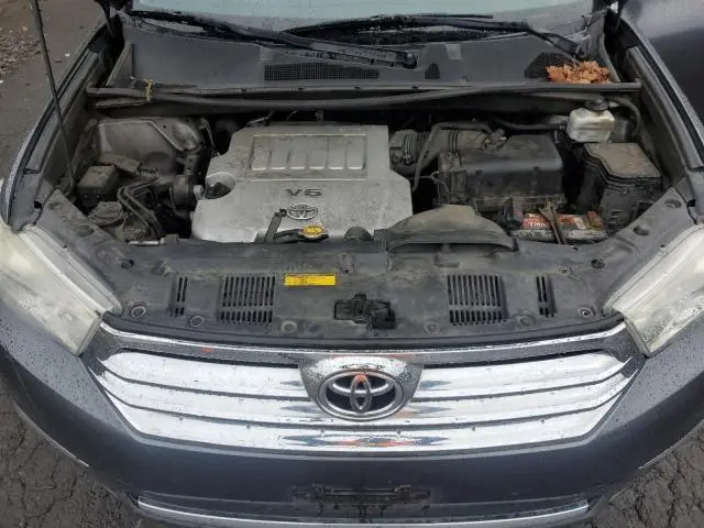 2012 TOYOTA HIGHLANDER BASE  
