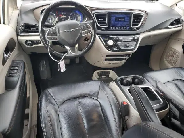 2017 CHRYSLER PACIFICA TOURING L PLUS  