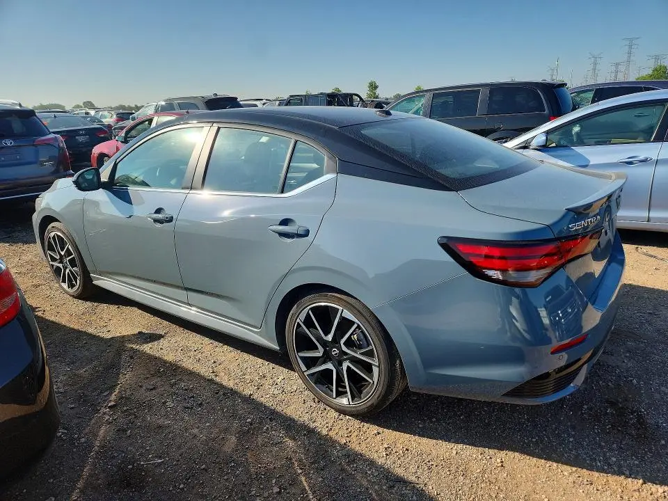 2025 NISSAN SENTRA SR  