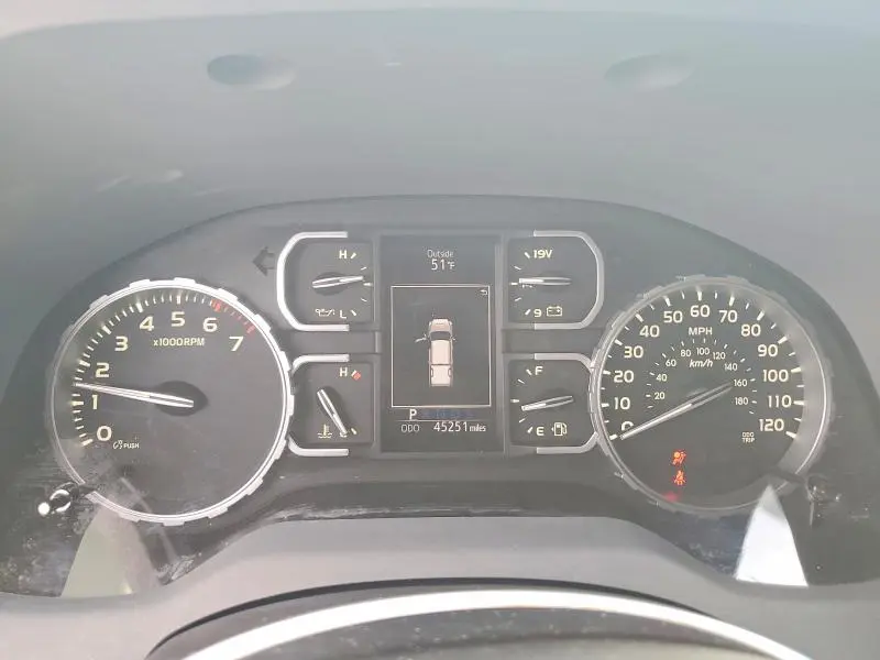 2019 TOYOTA TUNDRA SR5  