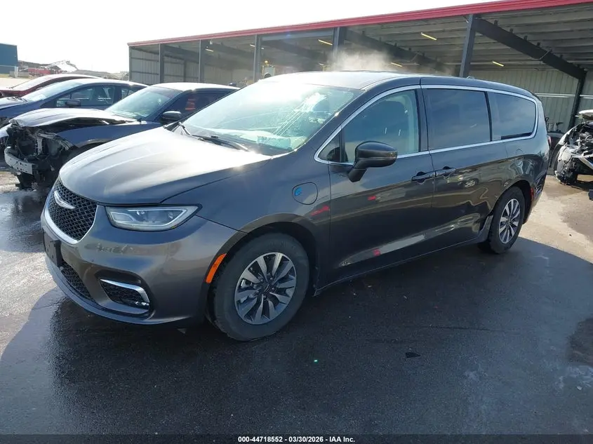 2022 CHRYSLER PACIFICA HYBRID TOURING L