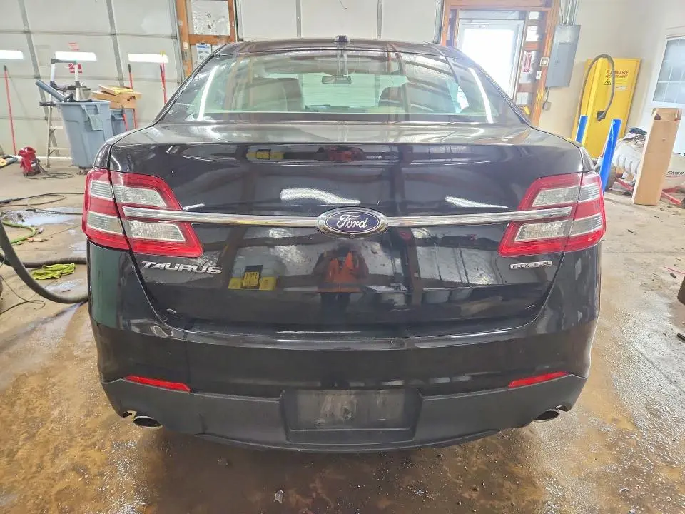 2017 FORD TAURUS SE  