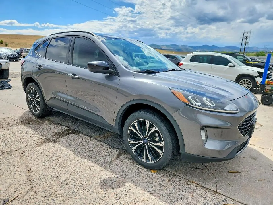 2021 FORD ESCAPE SEL  