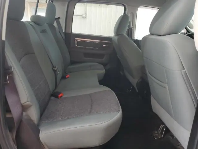 2015 RAM 1500 SLT  