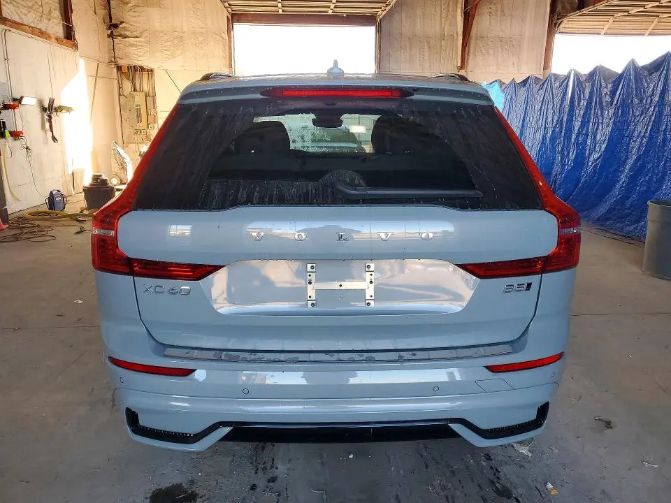 2025 VOLVO XC60 PLUS  