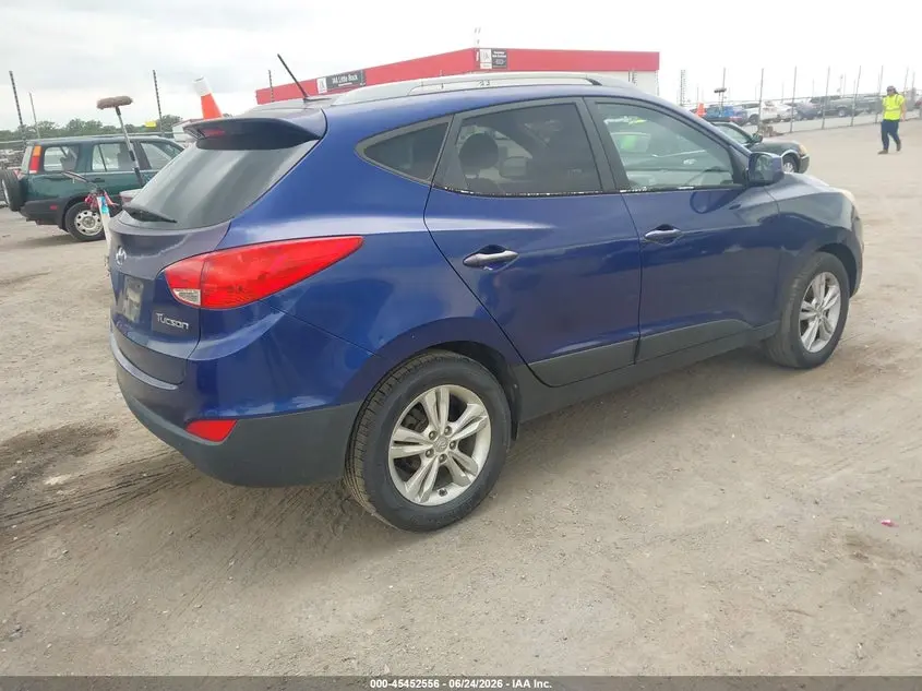 2011 HYUNDAI TUCSON GLS