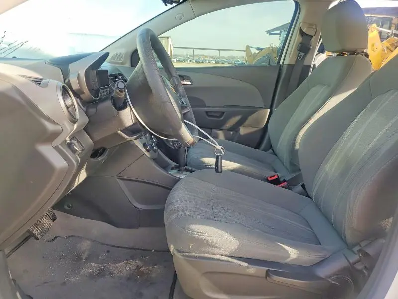 2015 CHEVROLET SONIC LT  