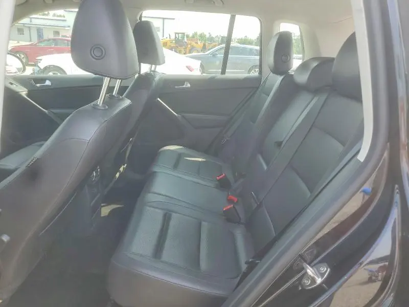 2017 VOLKSWAGEN TIGUAN S  
