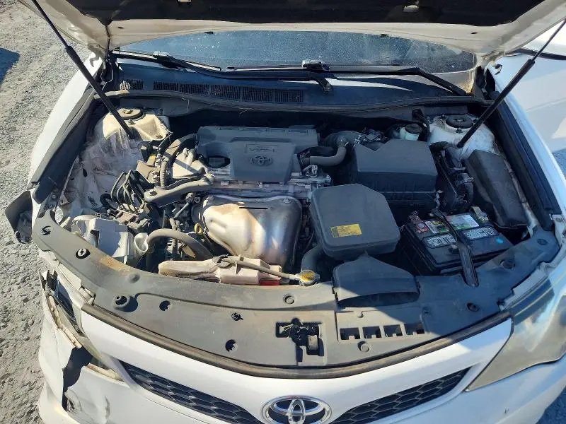 2012 TOYOTA CAMRY SE  