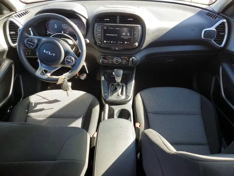 2024 KIA SOUL LX, S  