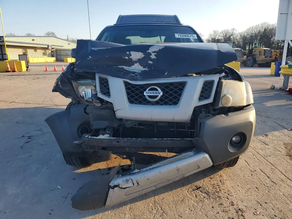 2011 NISSAN XTERRA X  