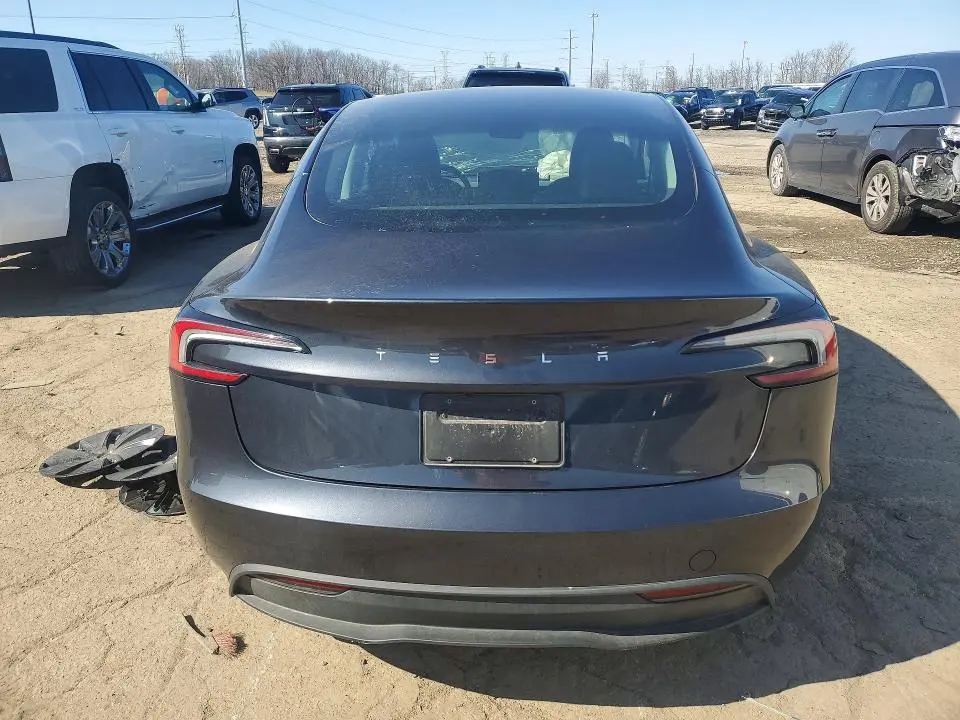2025 TESLA MODEL 3   