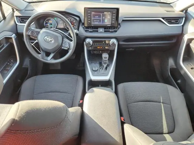 2022 TOYOTA RAV4 LE  