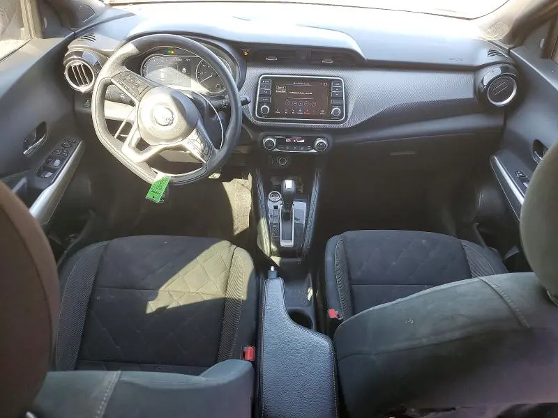 2019 NISSAN KICKS SV  