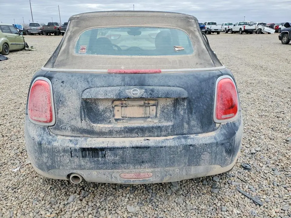 2019 MINI COOPER   