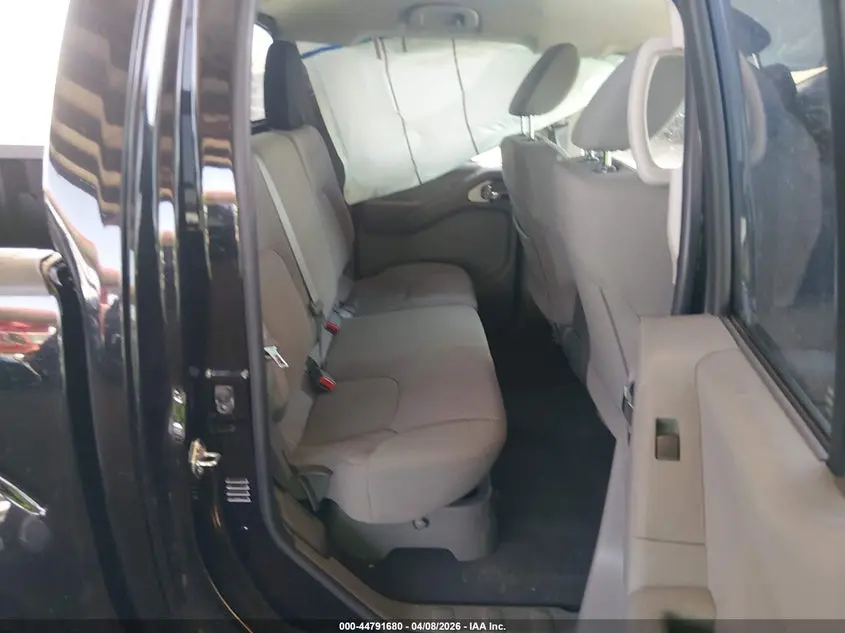 2018 NISSAN FRONTIER SV